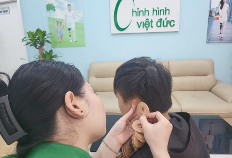 KTV Việt Đực đang chọn màu da làm tai cho bạn